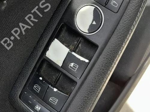 Used Left front window switch Left front window switch MERCEDES-BENZ B-CLASS Sports Tourer (W246, W242) B 180 CDI / d (246.212) (109 hp) 34188353 34188353