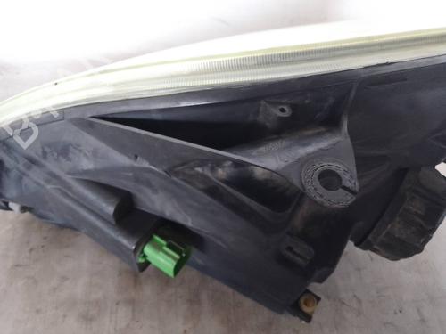 Right headlight FORD FIESTA V (JH_, JD_) 1.4 16V | BP26475510C29 