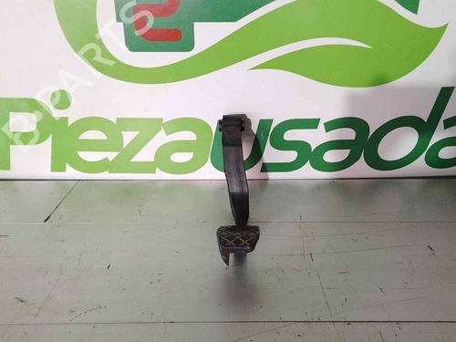 Used Clutch pedal VW TOURAN (1T1, 1T2) 2.0 TDI (136 hp) 30680365