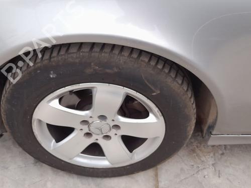 Used Left front steering knuckle Left front steering knuckle MERCEDES-BENZ E-CLASS (W211) E 270 CDI (211.016) (177 hp) 32707735 32707735