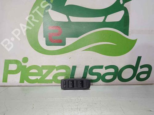 Used Left front window switch RENAULT KOLEOS I (HY_) 2.0 dCi (HY0K) (150 hp) 30619323