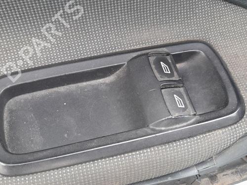Used Left front window switch FORD FIESTA VI (CB1, CCN) 1.4 TDCi (70 hp) 32302851