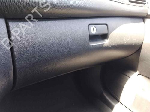 Used Glove box TOYOTA AVENSIS Saloon (_T25_) 2.0 D-4D (CDT250_, CDT250R) (116 hp) 28461969