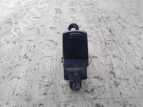Used Right front window switch NISSAN NOTE (E11, NE11) 1.4 (88 hp) 26467673