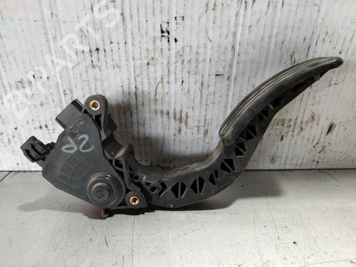 Pedale Pedale RENAULT SCÉNIC III (JZ0/1_) [2008-2016] 36812943 36812943