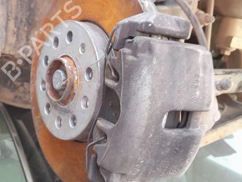 Used Right front steering knuckle Right front steering knuckle SKODA OCTAVIA II (1Z3) 2.0 TDI (140 hp) 33817461 33817461