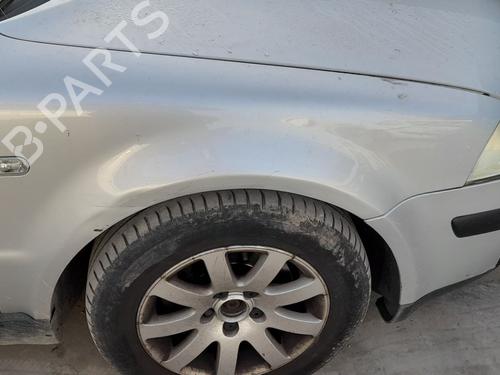 Used Right front fenders VW PASSAT B5.5 (3B3) [2000-2005]  32348304