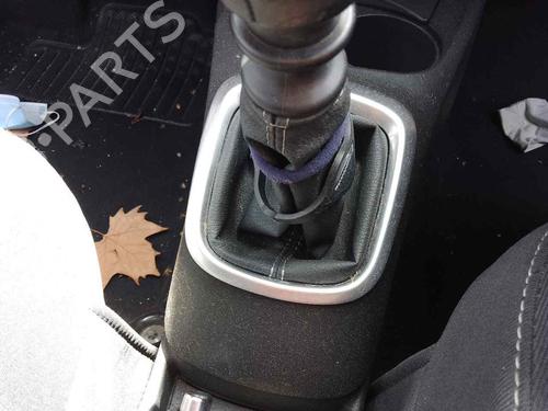 Used Gear lever TOYOTA YARIS (_P13_) 1.5 (NSP131_) (112 hp) 28461151