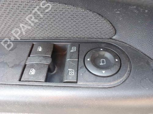 Used Left front window switch OPEL ZAFIRA / ZAFIRA FAMILY B (A05) [2005-2019]  28461554