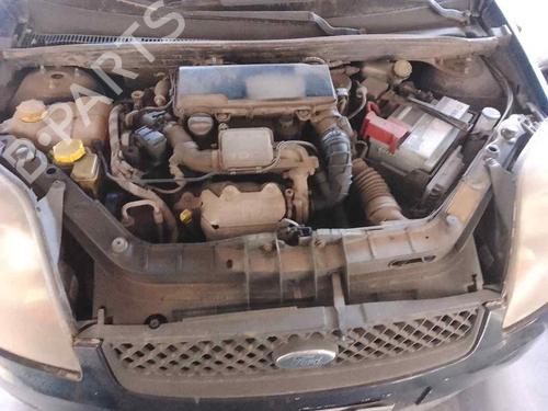 Used Windscreen washer tank FORD FIESTA V (JH_, JD_) 1.4 TDCi (68 hp) 28469595