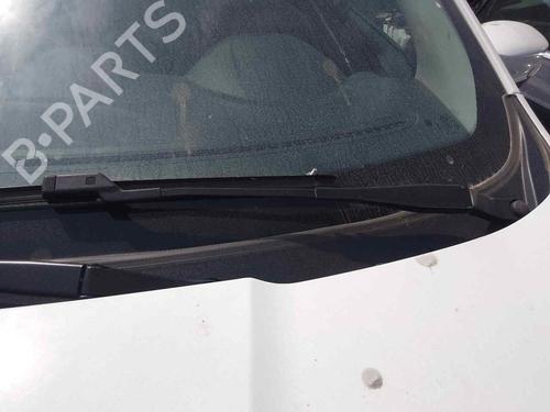 Used Front windshield wiper arm FORD KA+ III (UK, FK) 1.2 Ti-VCT (85 hp) 28468427