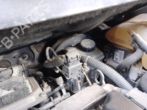 Used Brake master cylinder OPEL ZAFIRA / ZAFIRA FAMILY B (A05) 1.8 (M75) (140 hp) 32070883