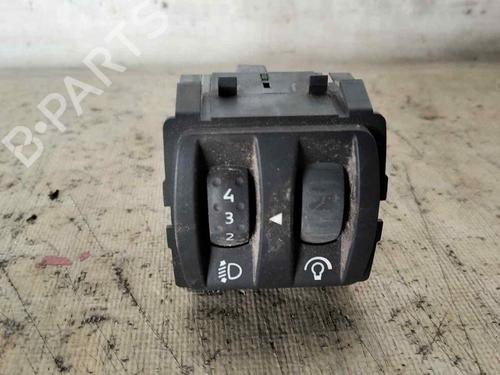 Used Headlight switch RENAULT MEGANE II Saloon (LM0/1_) [2003-2025]  30304717