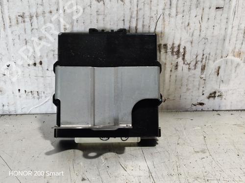 electronic-module-toyota-auris-_e15_-2006-2007-2008-2009-2010-2011-2012-2013-36302096 main image