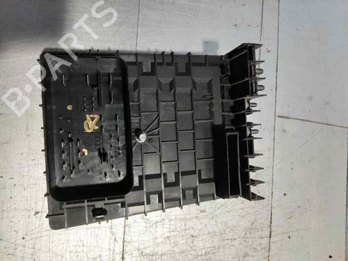 Fuse box SKODA SUPERB II (3T4) 2.0 TDI 16V | BP32231928E1 - Image 2