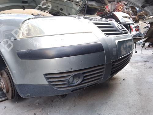 Używane Zderzak przedni VW PASSAT B5.5 (3B3) [2000-2005]  30882260