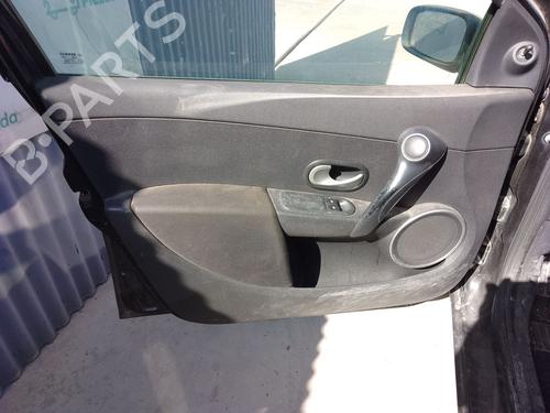 Used Front left panel Front left panel 36869069 36869069