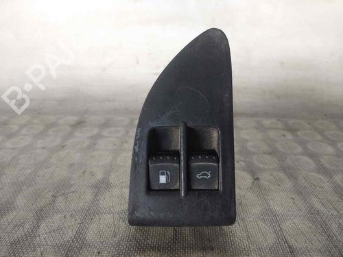 Used Switch VW PASSAT B5.5 (3B3) [2000-2005]  26471529