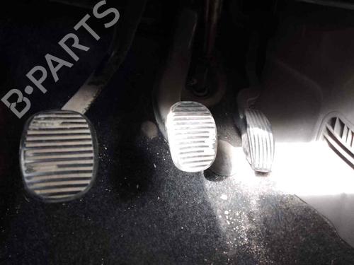 Used Pedal FIAT STILO (192_) 1.9 JTD (192_XE1A) (115 hp) 28458759
