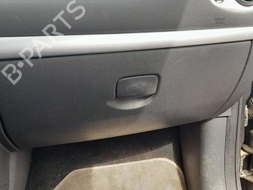 Used Glove box Glove box RENAULT CLIO III (BR0/1, CR0/1) [2005-2014] 33026024 33026024