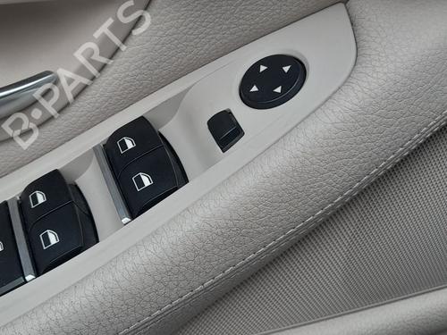 Used Left front window switch Left front window switch BMW 5 Touring (F11) 520 d (184 hp) 32985940 32985940