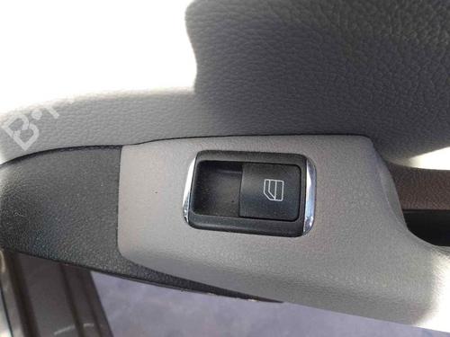 Used Right rear window switch MERCEDES-BENZ C-CLASS (W204) [2007-2015]  28458169