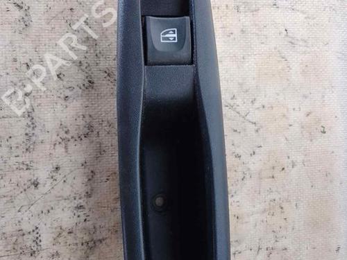 Used Right rear window switch RENAULT CAPTUR I (J5_, H5_) [2013-2025]  28467969