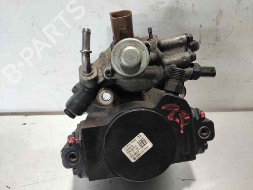 Used Injection pump Injection pump MERCEDES-BENZ A-CLASS (W176) A 200 CDI / d (176.008) (136 hp) 32413738 32413738