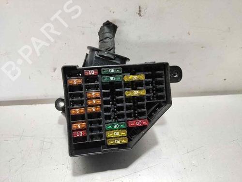 Used Fuse box Fuse box VW PASSAT B6 Variant (3C5) [2005-2011] 32527852 32527852