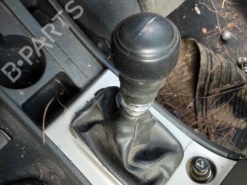 Used Gear lever TOYOTA COROLLA (_E12_) [2001-2008]  29272647