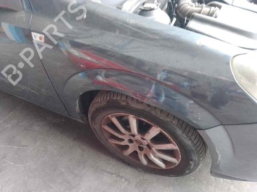 Used Right front fenders OPEL ASTRA H (A04) [2004-2014]  28469676