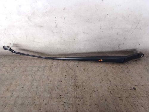 Used Front windshield wiper arm VW GOLF SPORTSVAN VII (AM1, AN1) [2014-2020]  26693440