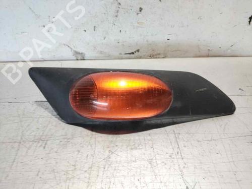 Used Right side indicator Right side indicator IVECO DAILY III Platform/Chassis 35 S 11,35 C 11 (A2FC13AA, A6FBU4AB, A2NB14A1, A2ND13A1,... (106 hp) 33657705 33657705