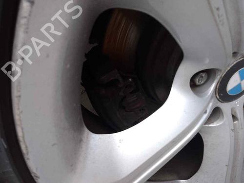 Used Right rear brake caliper BMW 5 (E60) 525 d (177 hp) 28462328