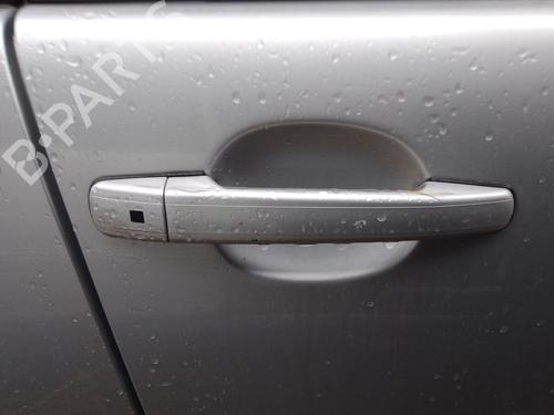 front-right-exterior-door-handle-mercedes-benz-e-class-w210-1995-1996-1997-1998-1999-2000-2001-2002-2003-32111965 main image