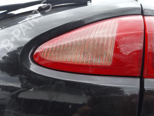 Used Right tailgate light ALFA ROMEO 147 (937_) 1.6 16V T.SPARK (937.AXA1A, 937.AXB1A, 937.BXB1A) (120 hp) 32211086