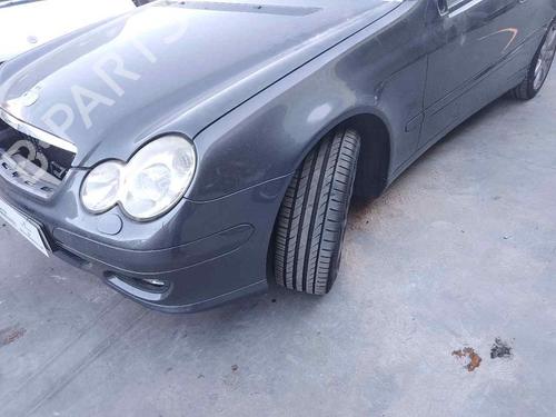 Used Right front steering knuckle MERCEDES-BENZ C-CLASS Coupe (CL203) C 180 Kompressor (203.746) (143 hp) 32143921