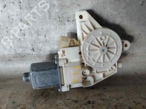 Used Right rear window motor MERCEDES-BENZ C-CLASS (W204) [2007-2015]  30301156