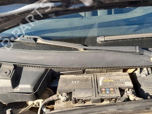 Used Front windshield wiper arm Front windshield wiper arm VW PASSAT B5 (3B2) [1996-2001] 33126397 33126397