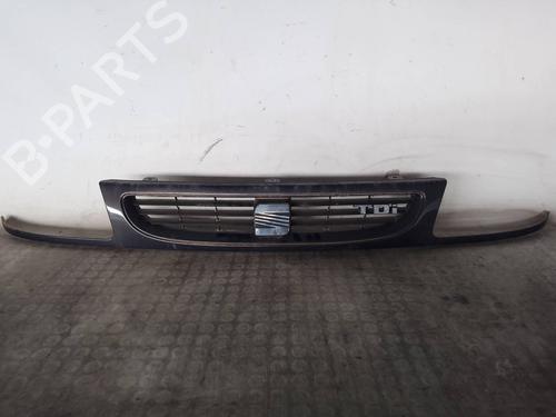Used Grille SEAT CORDOBA (6K1, 6K2) 1.9 TDI (90 hp) 26471642