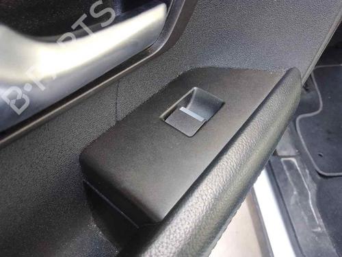 Used Left rear window switch LAND ROVER RANGE ROVER EVOQUE (L538) [2011-2019]  28469854