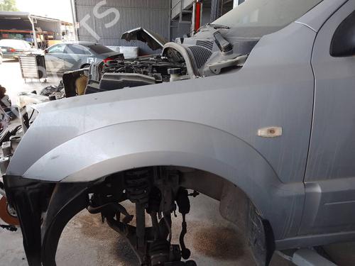 Used Left front fenders KIA SORENTO I (JC) 2.5 CRDi 4WD (140 hp) 28470615