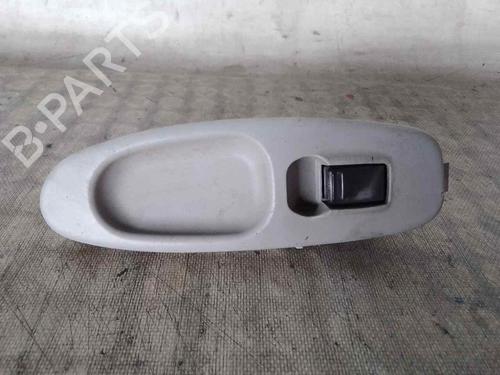 Used Right front window switch NISSAN ALMERA TINO (V10) 2.2 dCi (115 hp) 26470999