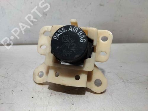 Used Switch MITSUBISHI L200 / TRITON (KA_T, KB_T) 2.5 DI-D 4WD (KB4T) (167 hp) 32420336
