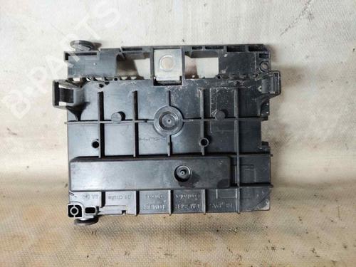 Fuse box CITROËN C4 Grand Picasso I (UA_) 1.6 HDi | BP28460164E1