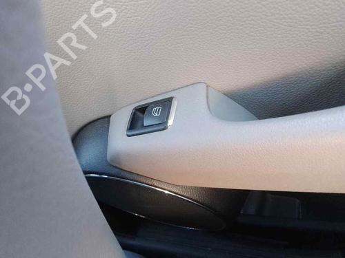 Used Right rear window switch MERCEDES-BENZ C-CLASS (W204) C 200 Kompressor (204.041) (184 hp) 28469906