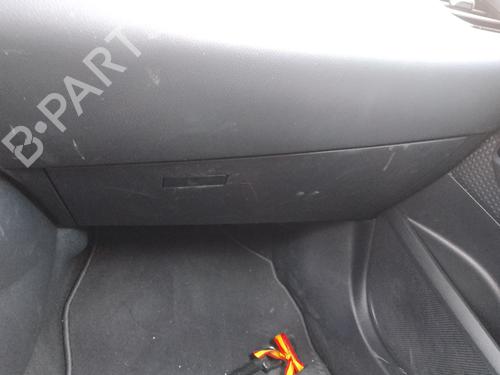 Used Glove box Glove box 37465549 37465549