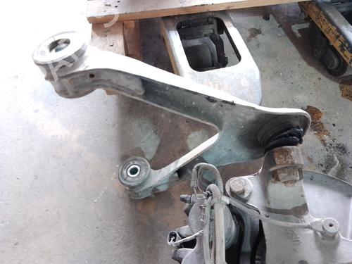 Braccio sospensione anteriore sinistro Braccio sospensione anteriore sinistro IVECO DAILY IV Platform/Chassis [2006-2012] 37490653 37490653