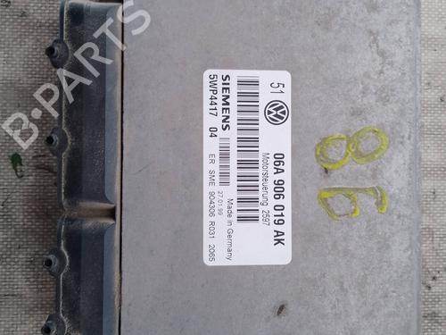Used Engine control unit (ECU) VW GOLF IV (1J1) 1.6 (100 hp) 26477706