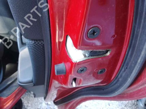 Højre bagtil lås MAZDA 6 Hatchback (GG) 2.0 DI (GG14) (143 hp) 28458927
